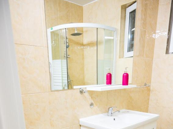Escape Aparthotel Sučava Exteriér fotografie